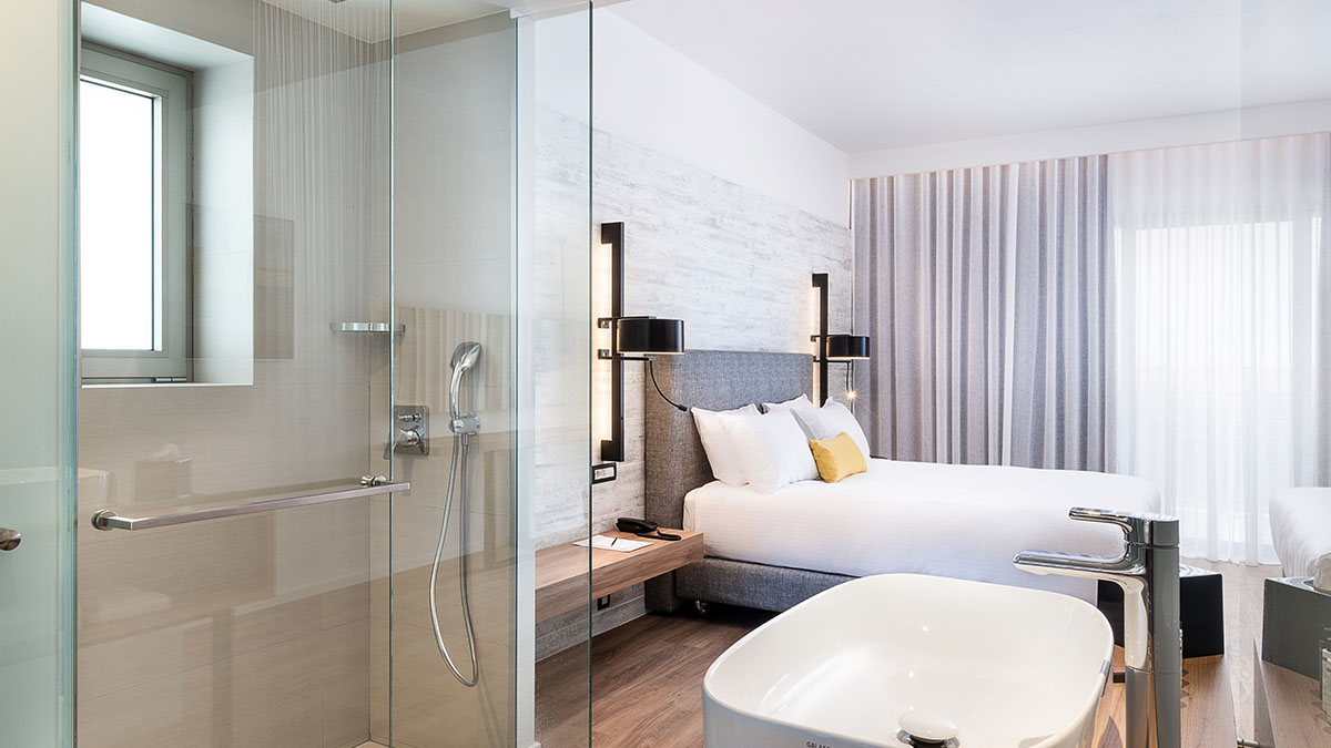 Family Suite Side Sea View 